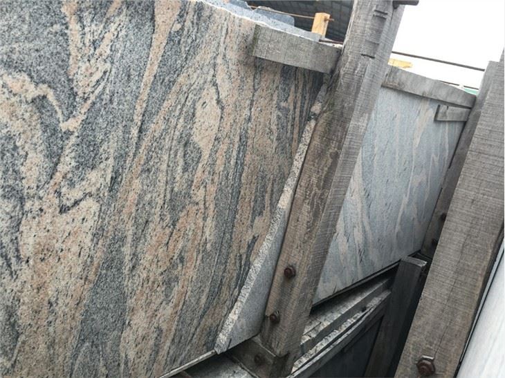 Juparana Colombo Granite Slab